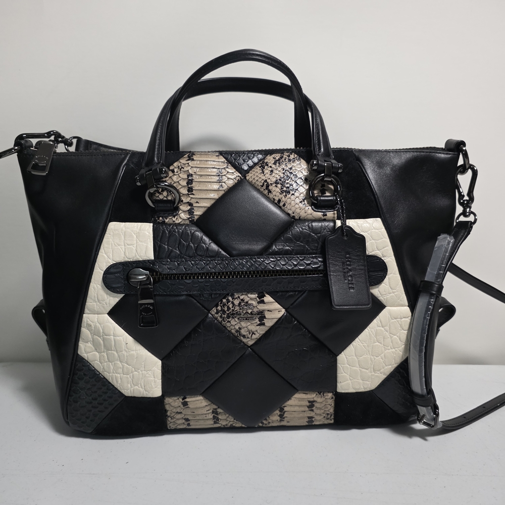 Coach Satchel Canyon Quilt Cross body bag